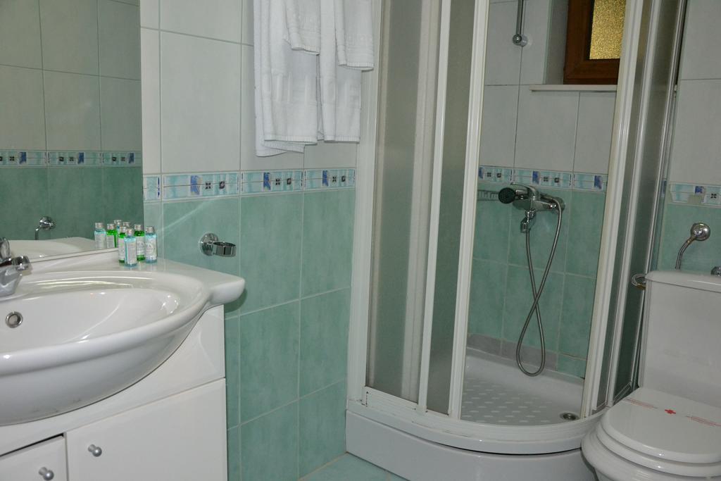 Hotel Dva Bisera Lagadin Quarto foto